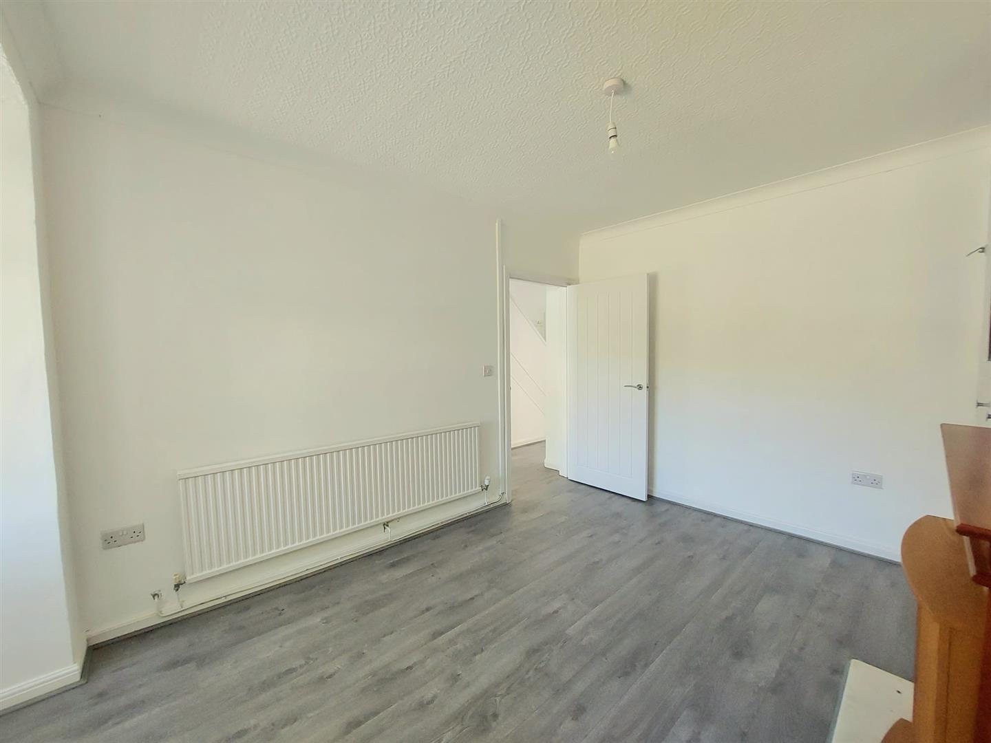 Swansea Road, Gorseinon, Swansea, SA4 4HQ